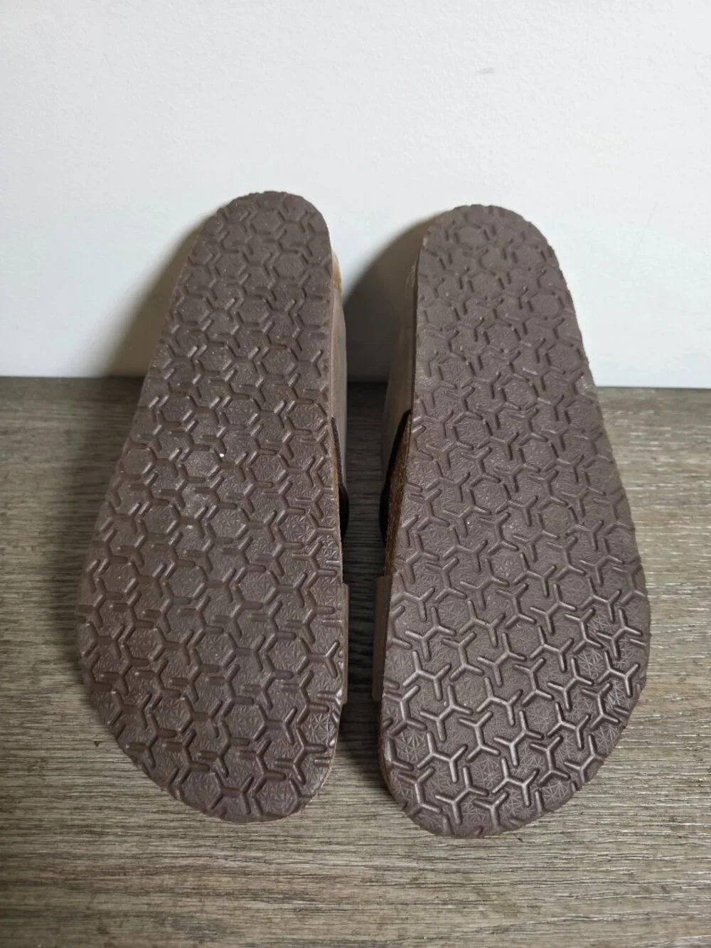 FITORY Women's Sandals Size 10 Crisscross Strap Brown Cork Footbed Summer Spring
